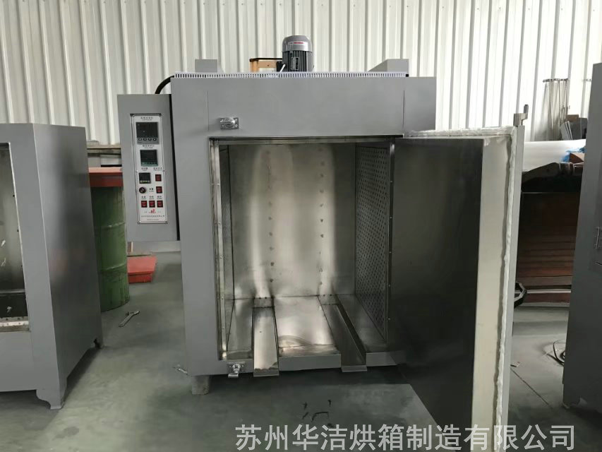 烘箱加熱時是否可以開啟箱門？